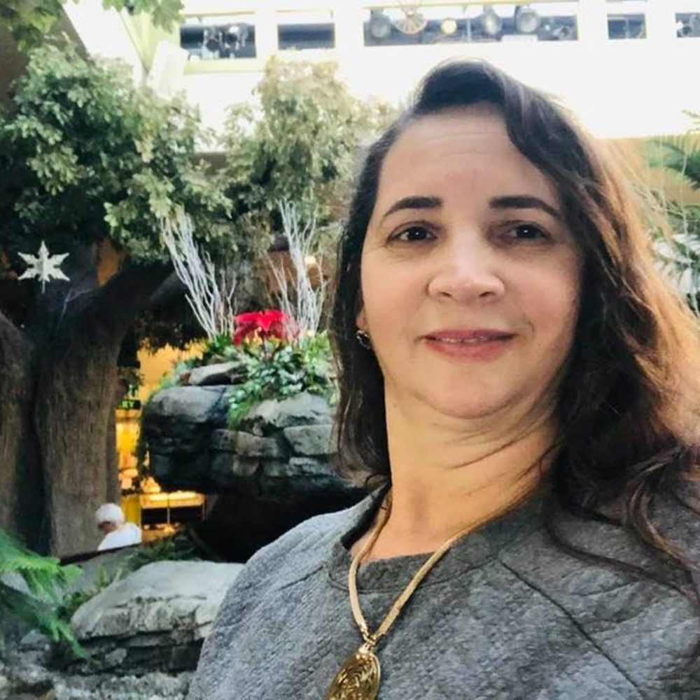 Meet your Posher, Maria aparecida